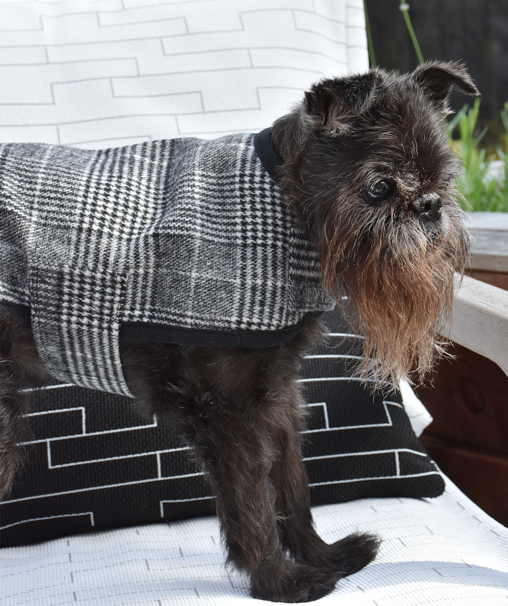 Black & White Houndstooth Tartan Walking Coat